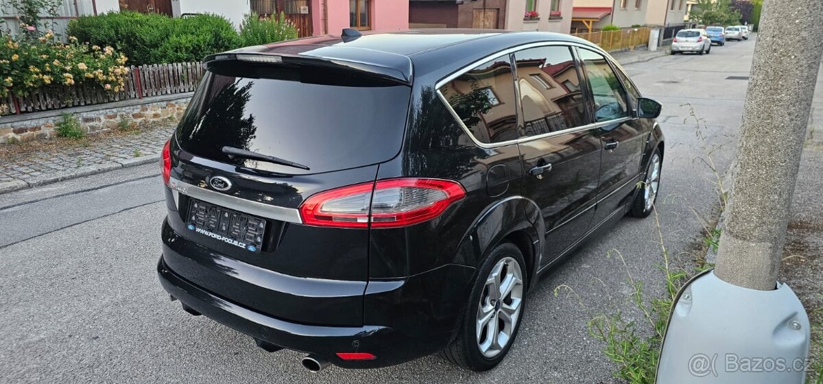 Ford s-max titanium S 2,2tdci manuál 7mist - 2