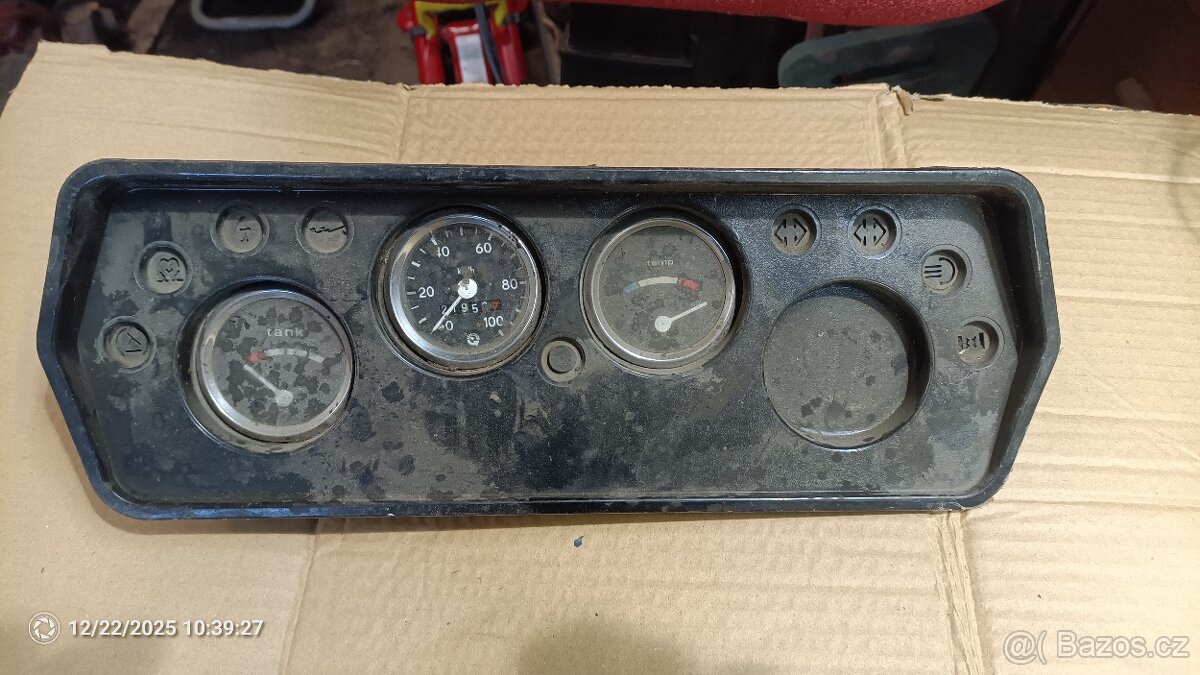 Palubní desky Multicar - 2