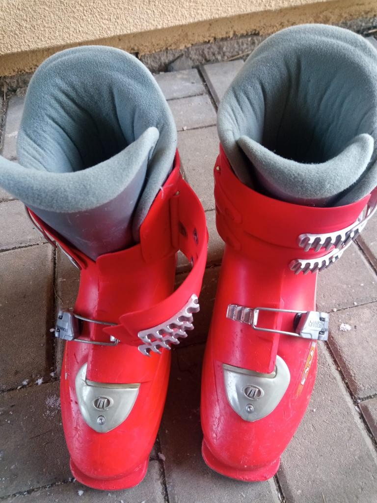 prodám dětské lyže s botami - 2