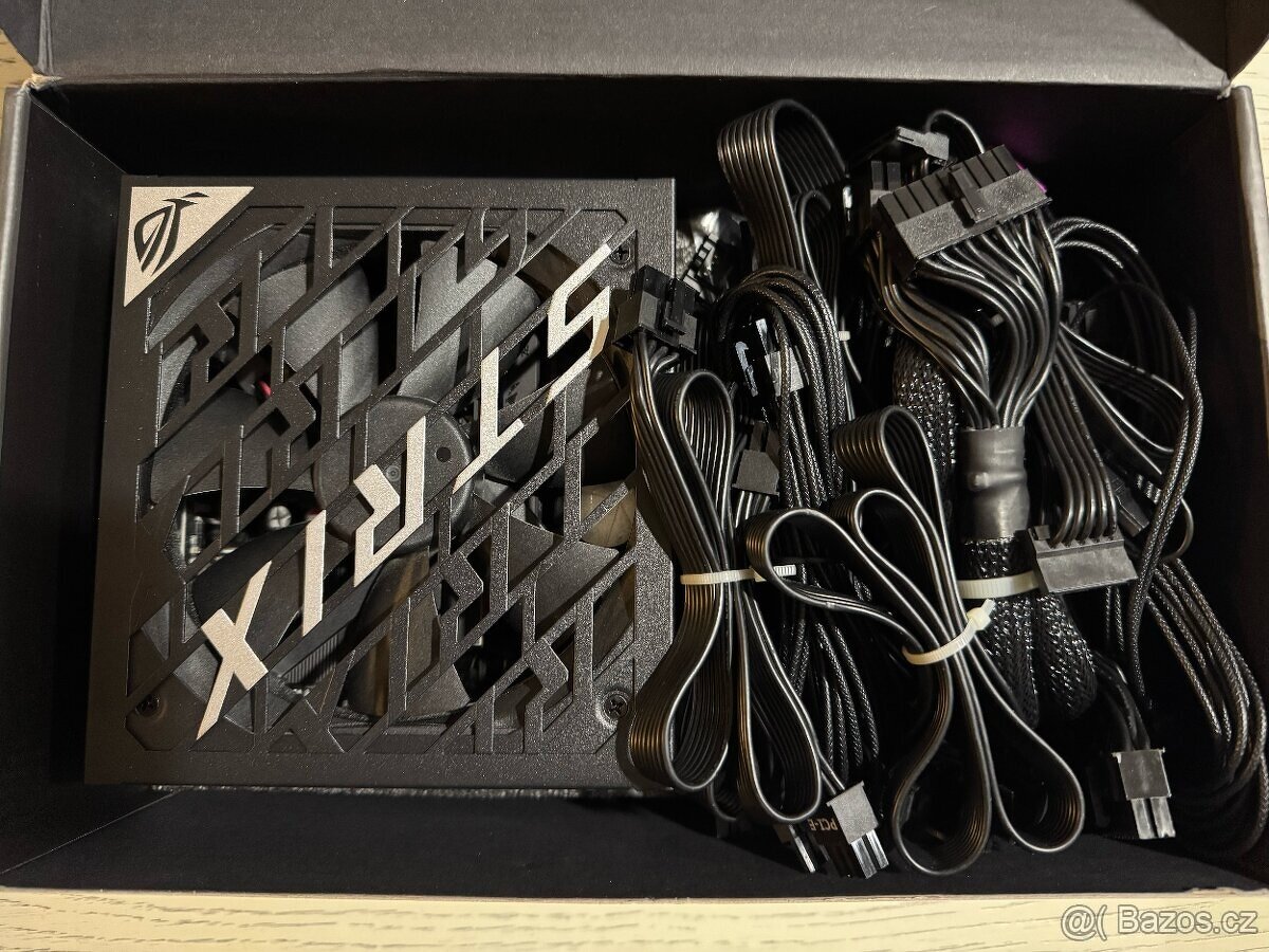 ASUS ROG STRIX 1000W PLATINUM záruka 1/2035 - 2