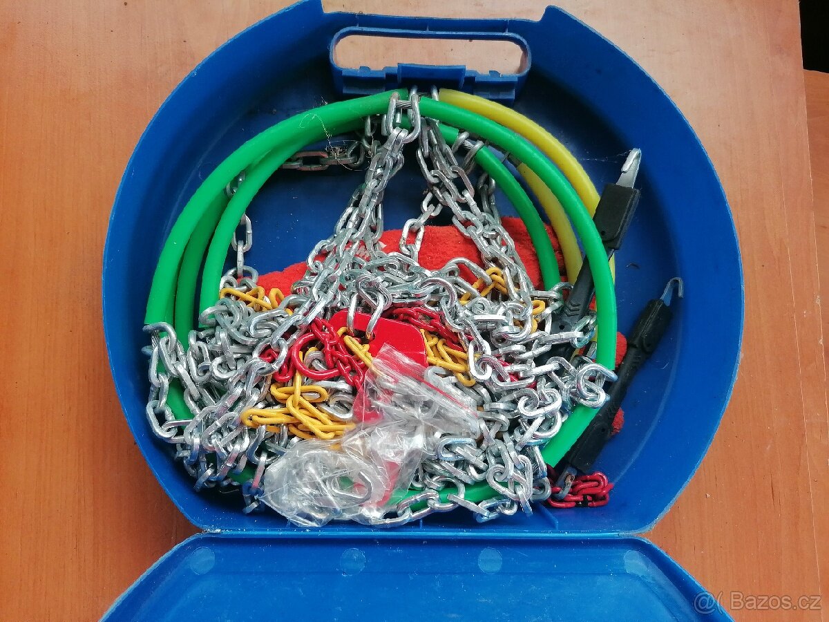 Rychlenasazovací sněhové řetězy - 2