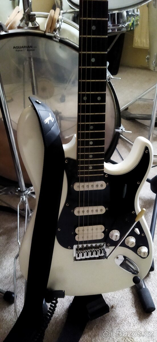Prodám kytaru - 2