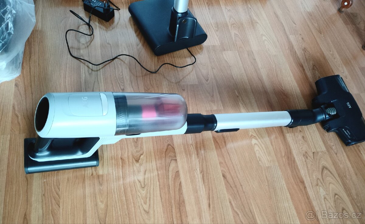 Tyčový vysavač AEG ANIMAL 8000 - 2