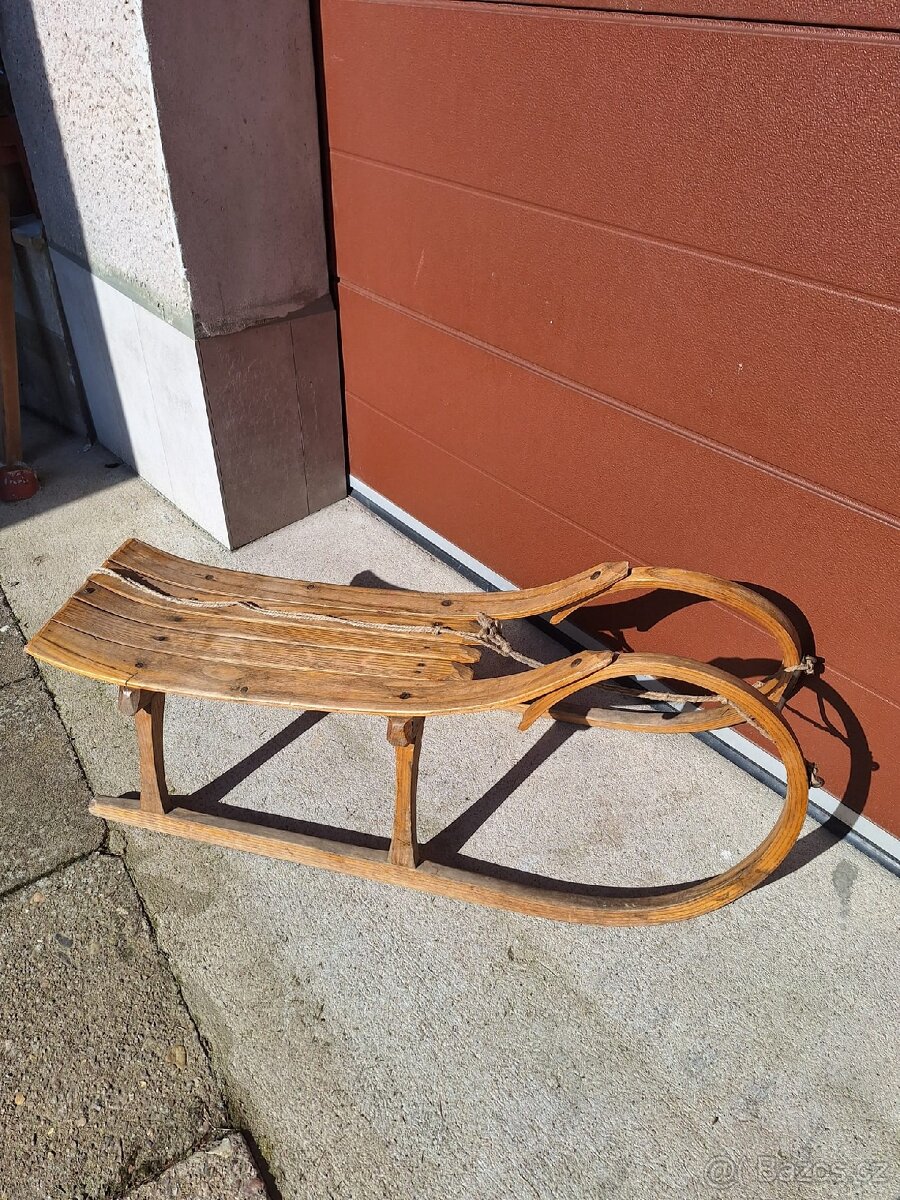 Sáňky a dřeváky - 2