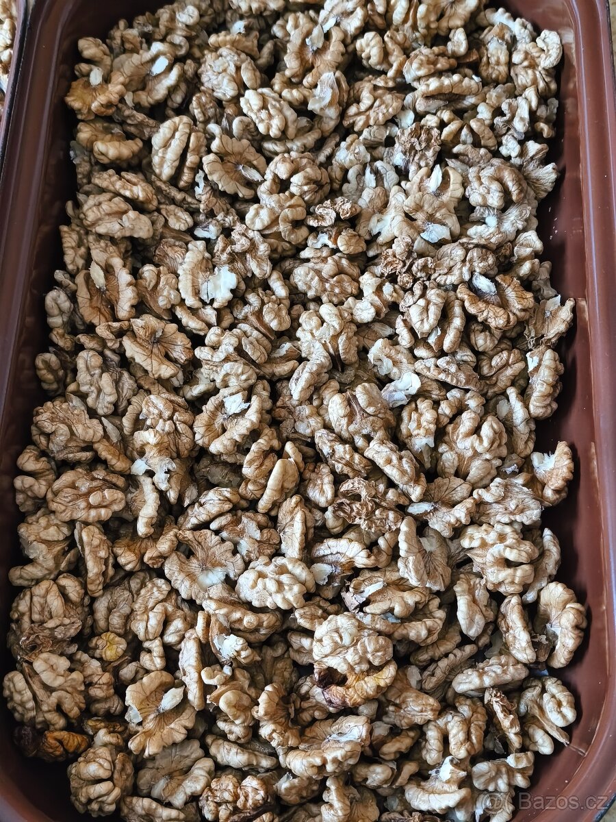 Prodám loupané vlašské ořechy. - 2