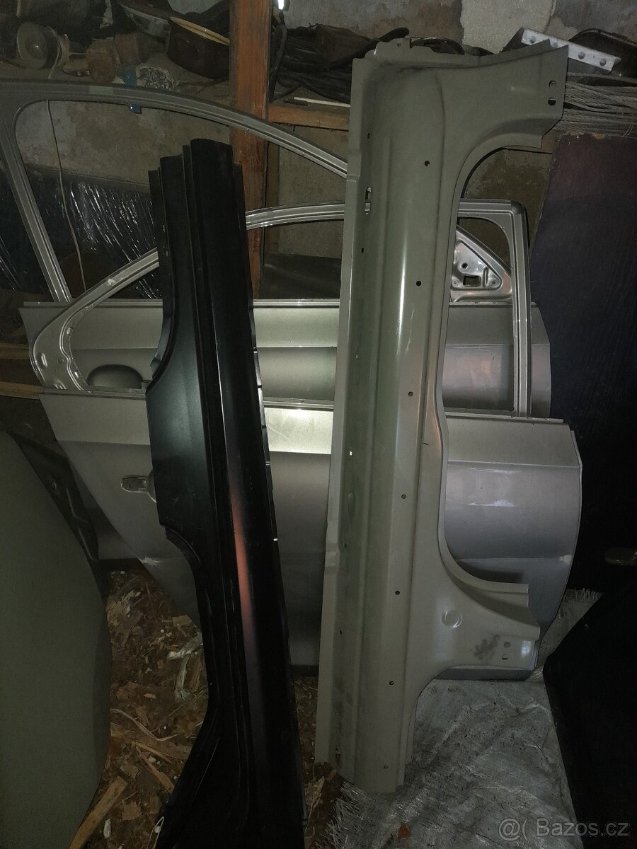 Prodám prahy, blatníky a dveře Škoda - 2