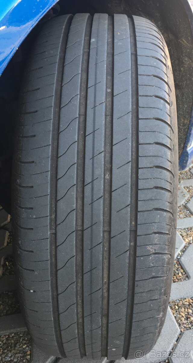 Letní pneu Goodyear 215/55R17 - 2