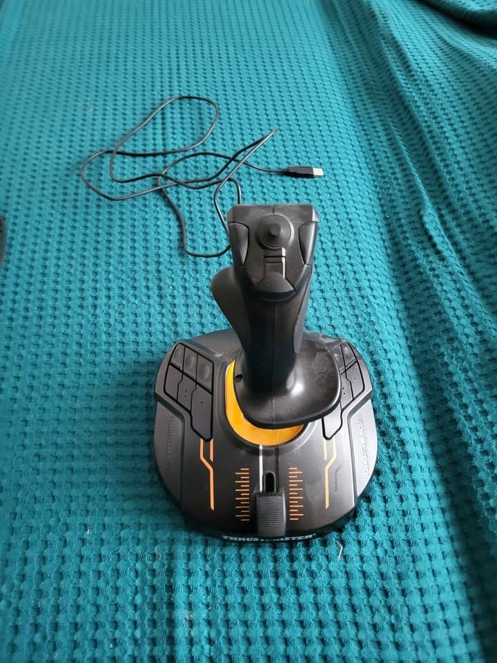 Thrustmaster T16000M - 2