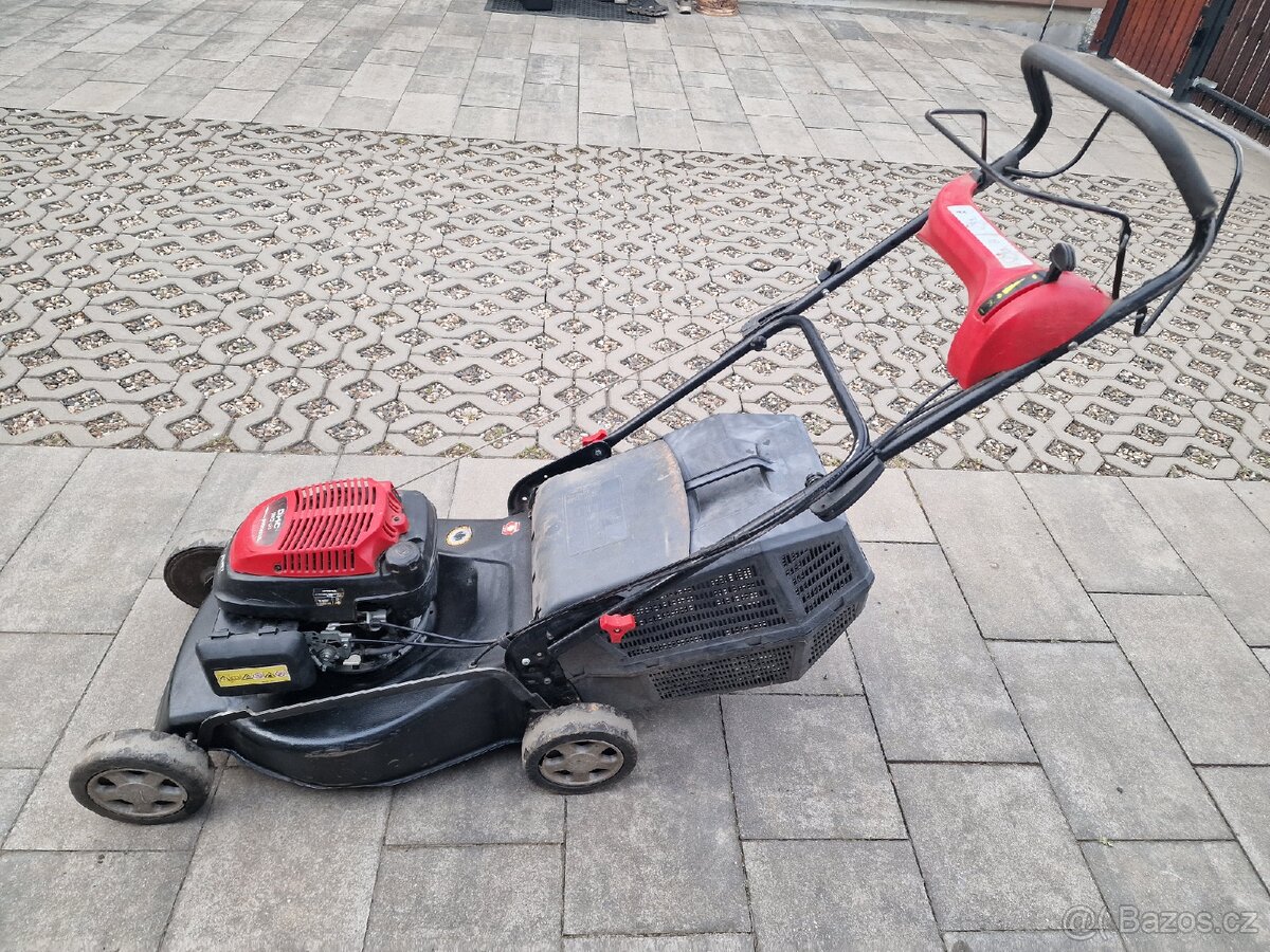 Sekačka s motorem Honda - 2