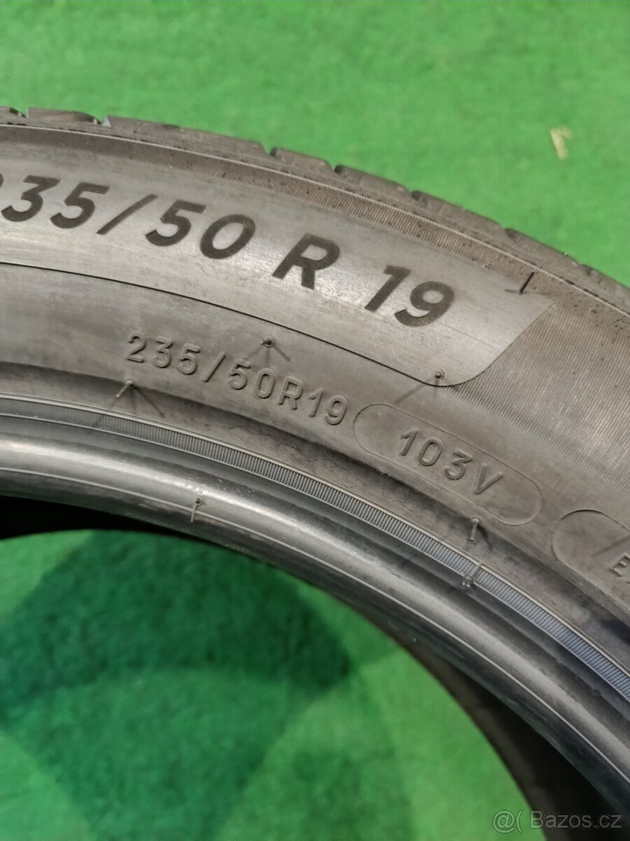 4ks nove letni 235/50/19 Michelin - 2
