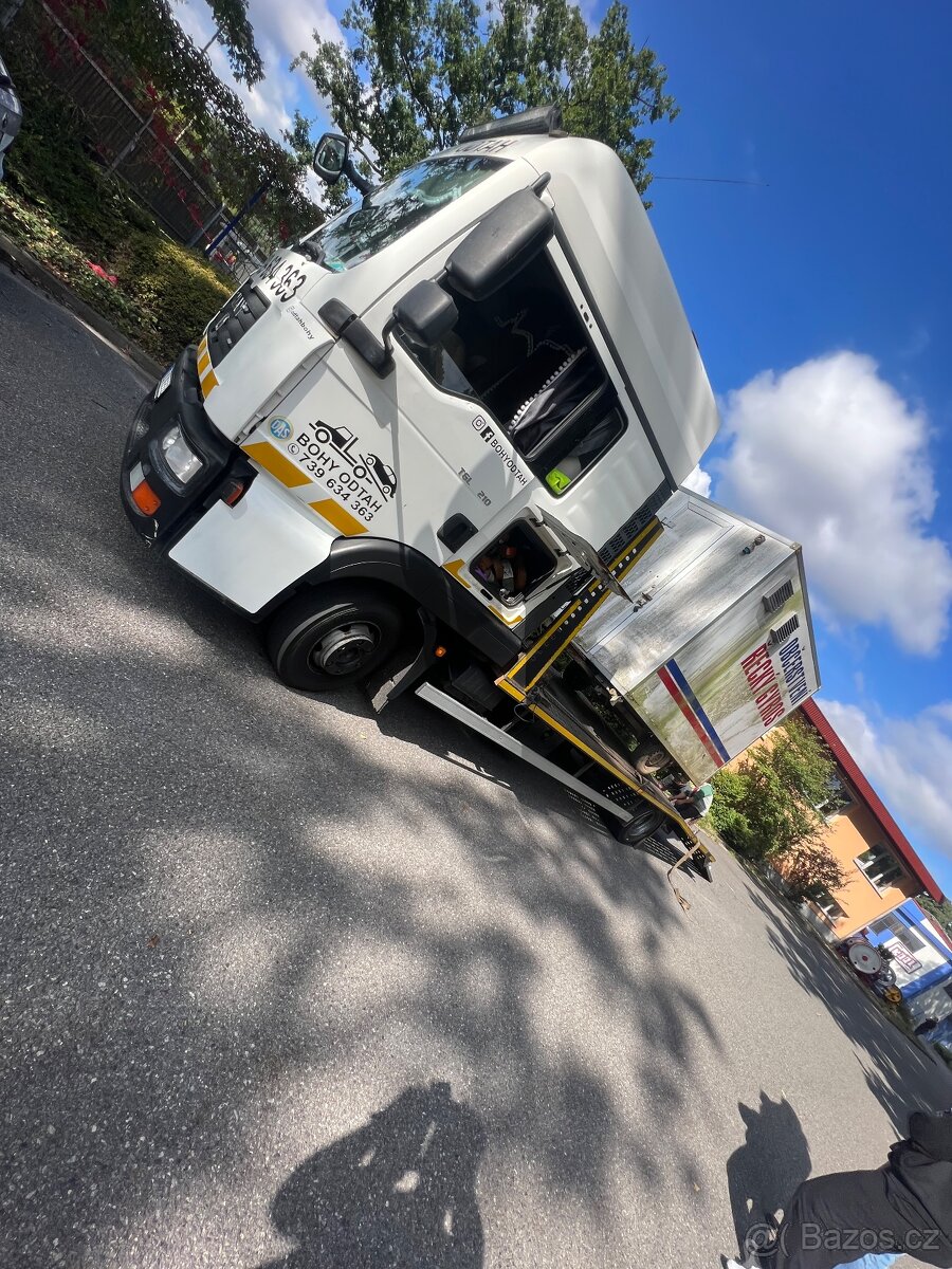 Odtah zemědělské techniky nadměrný náklad - 2