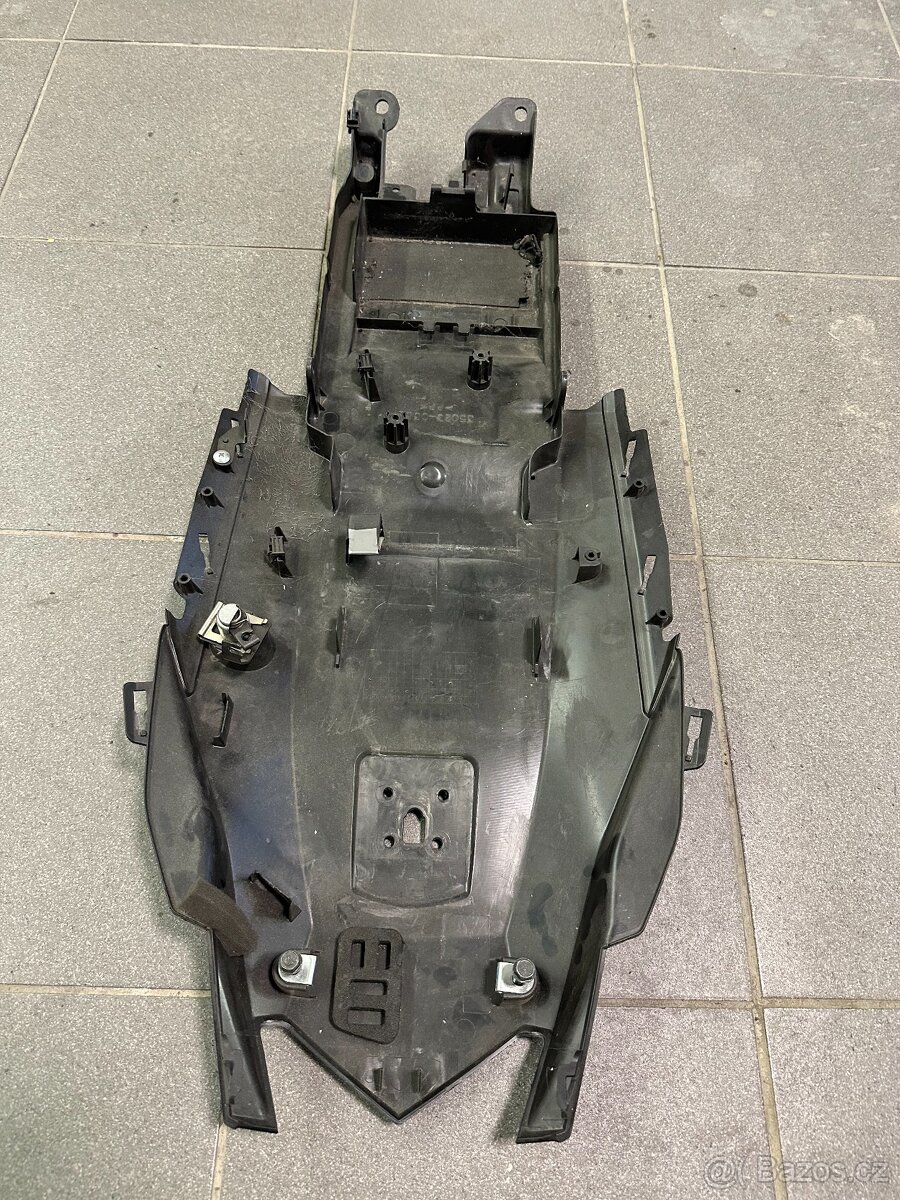 Podsedlový plast Kawasaki ZX6R - 2