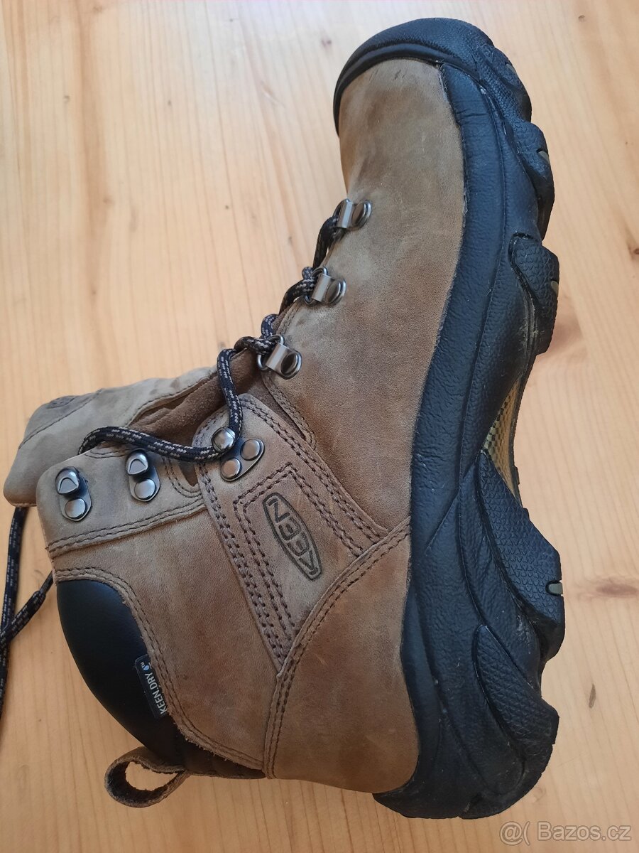 TURISTICKÉ BOTY KEEN VEL. 41 - 2