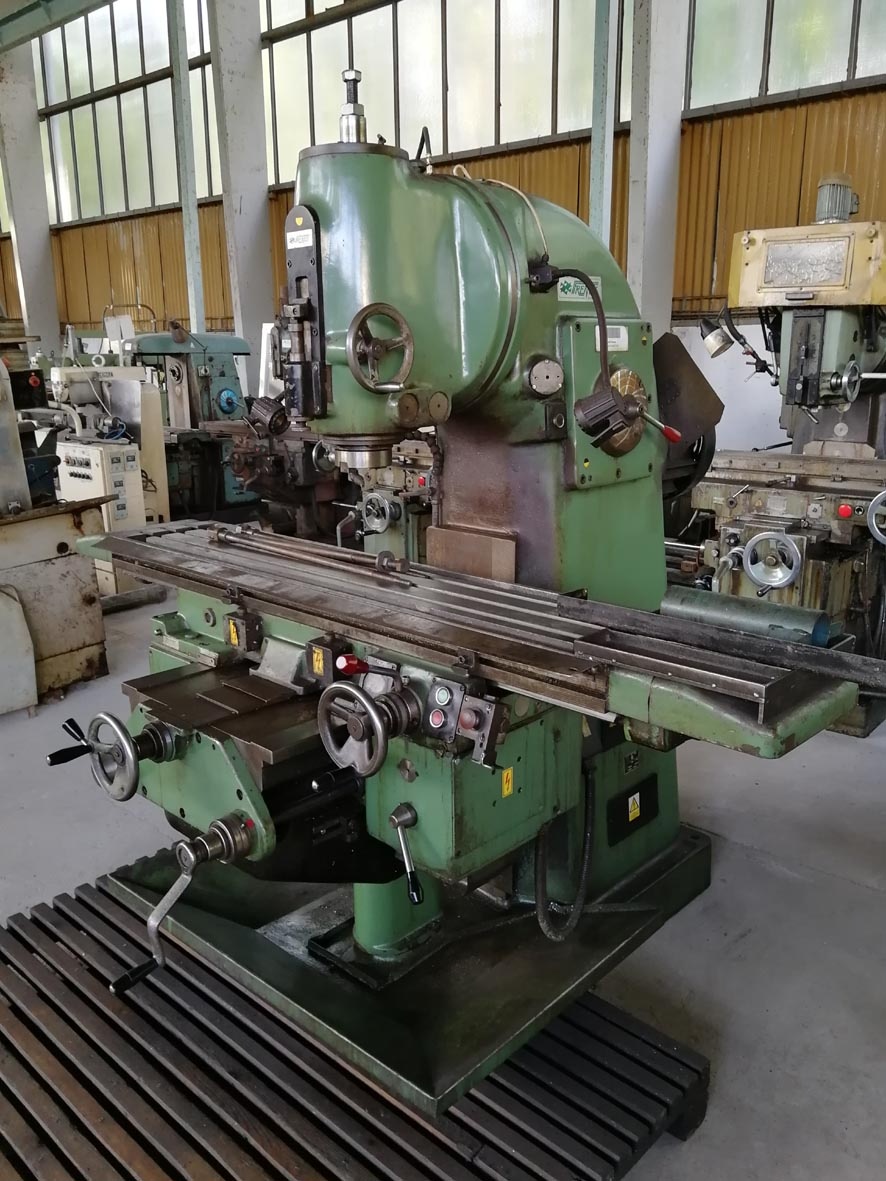 Frézka svislá FA 4V - 2