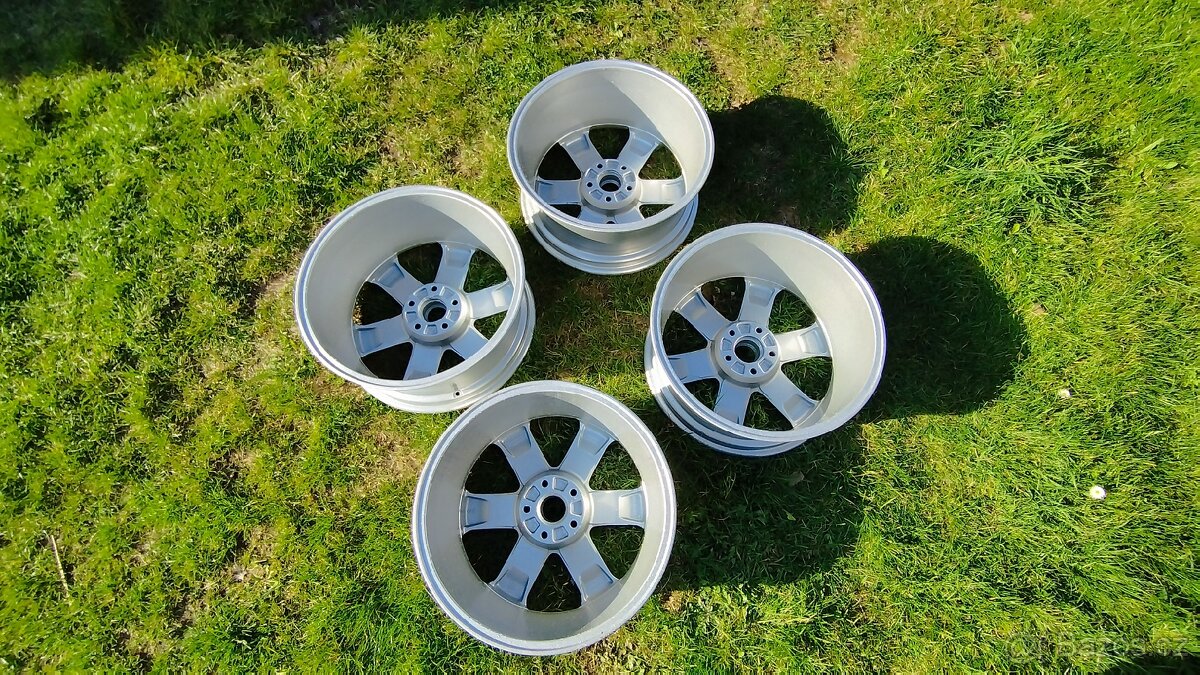 Prodám Alu kola Avus Audi 5x112 8jx18 - 2