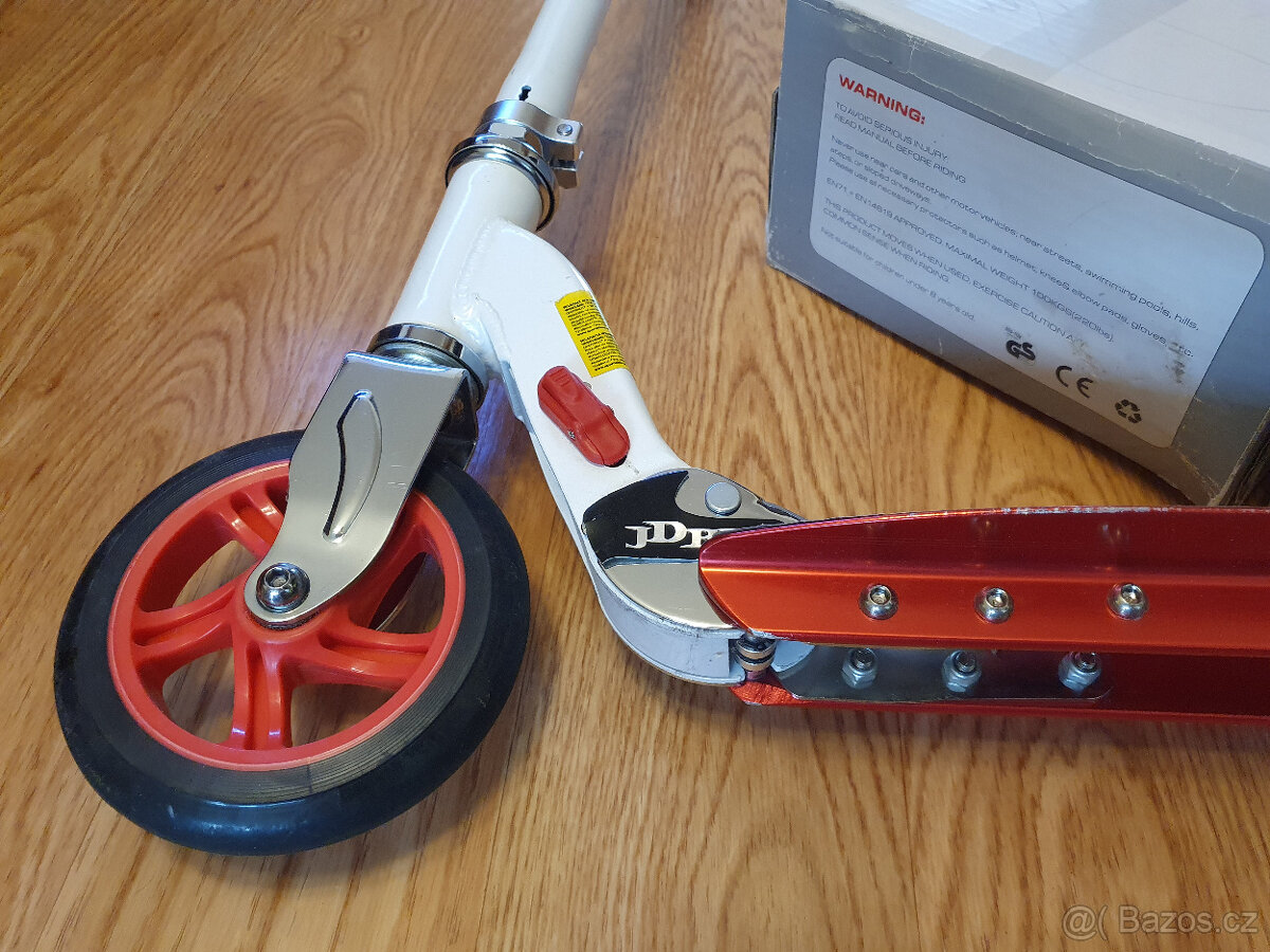 Koloběžka dívčí Scooter Elegant 6 lehká TOP stav - 2