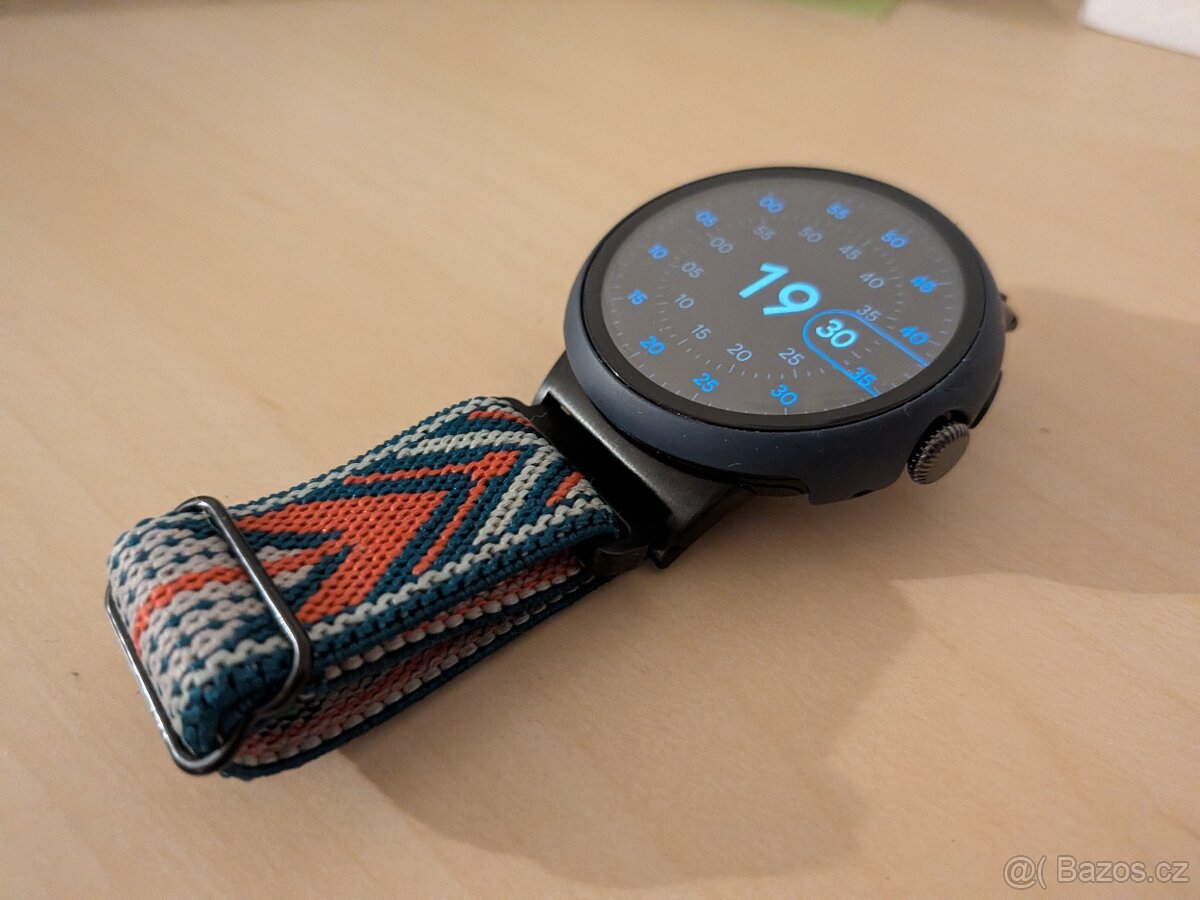 Google Pixel Watch 3 45mm Obsidian- zánovní - 2