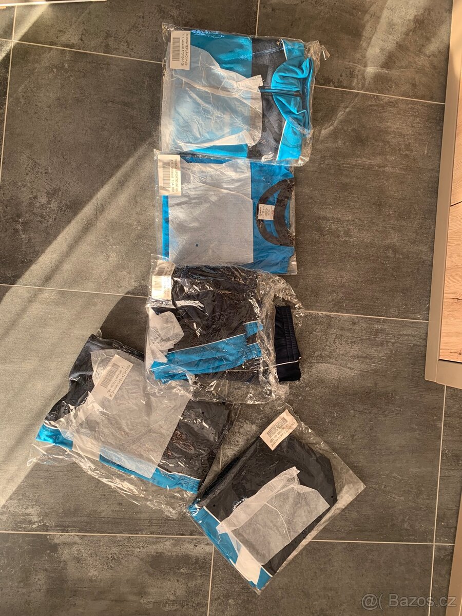 Prodám věci AČR, maskáče, kanady, trika, ponožky - 2