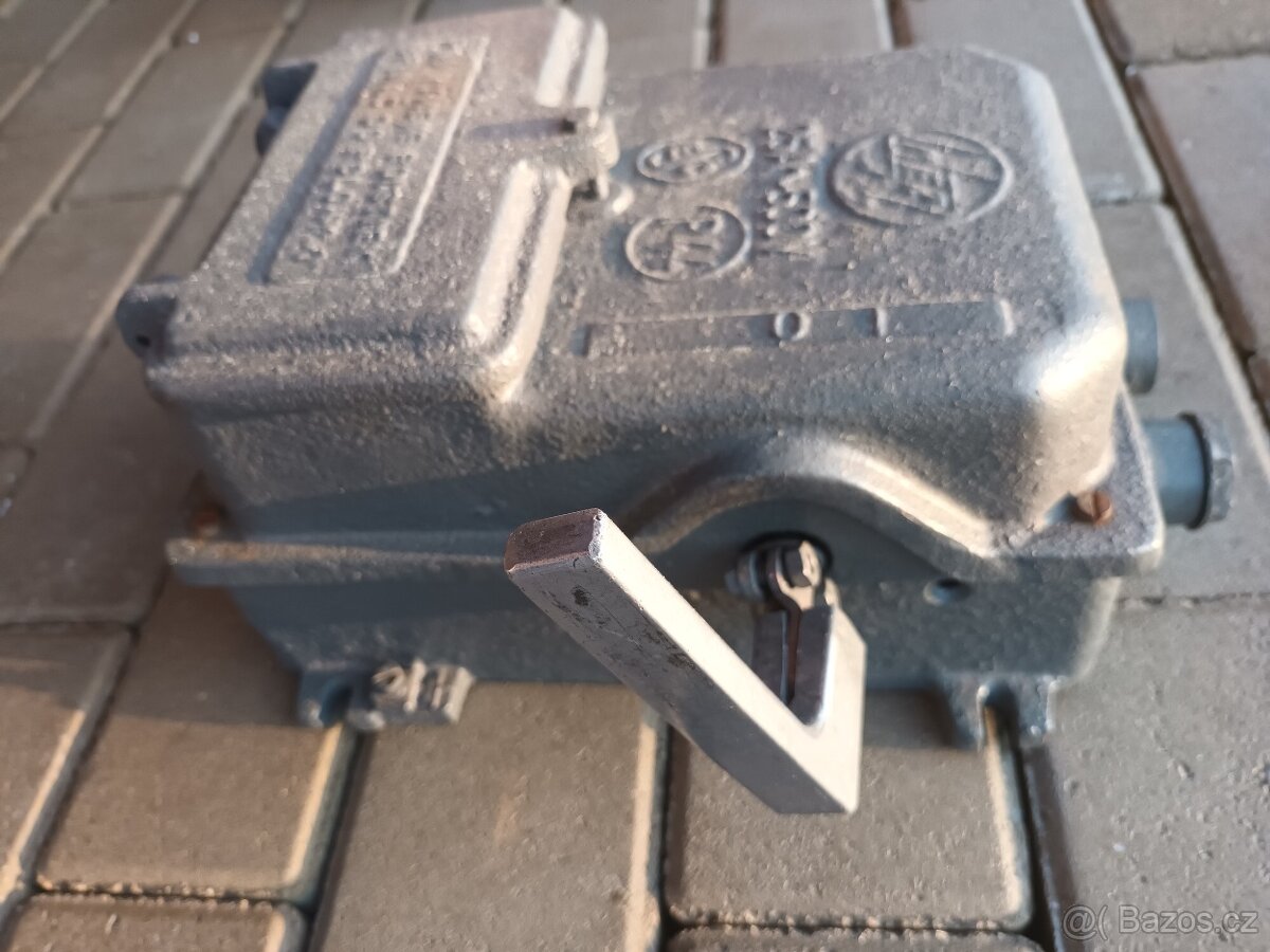 Cirkulárka spínací skříňka - 2