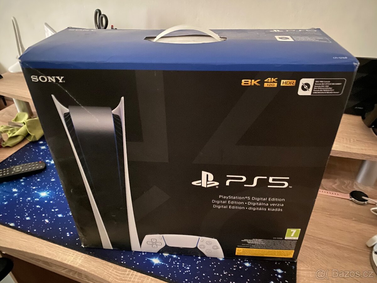 PlayStation 5 + 2x ovladače top stav - 2