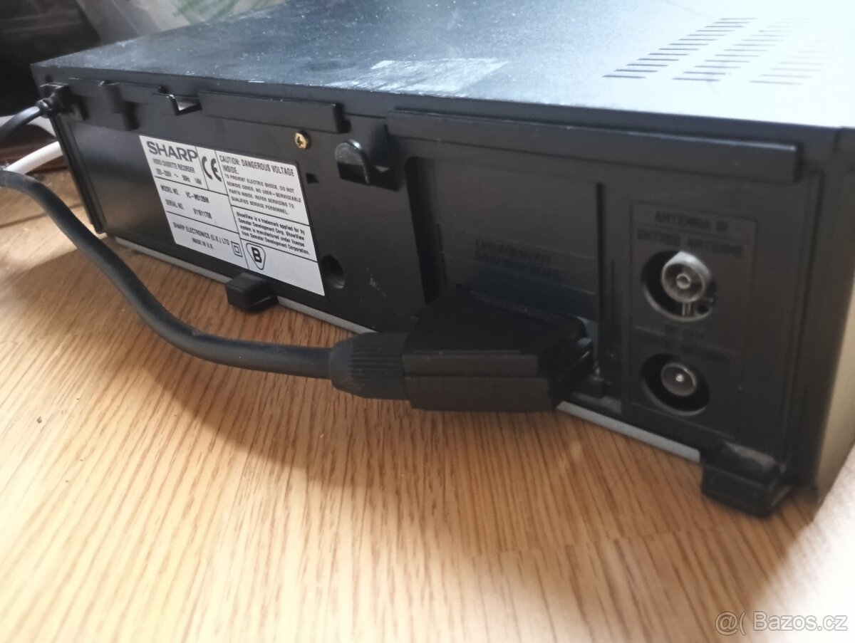 Videopřehrávač Sharp - 2