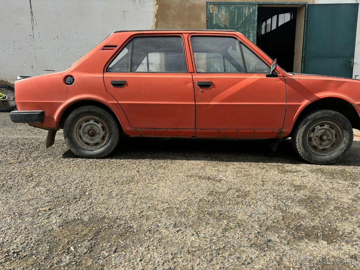 Škoda 105l - 2