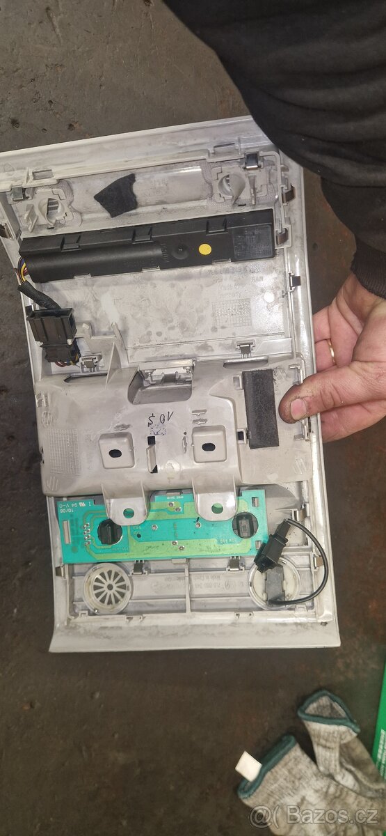 stropní světlo VW T5 - 2