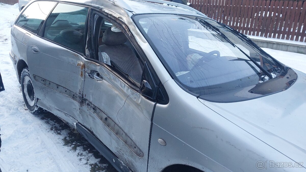 Havarovaný citroen c5 2.0hdi - 2