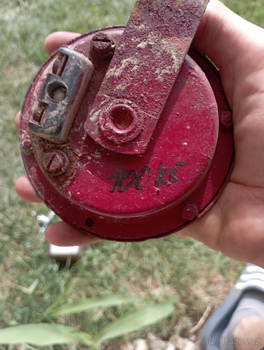 Drobnosti na Čz 125 476 - 2