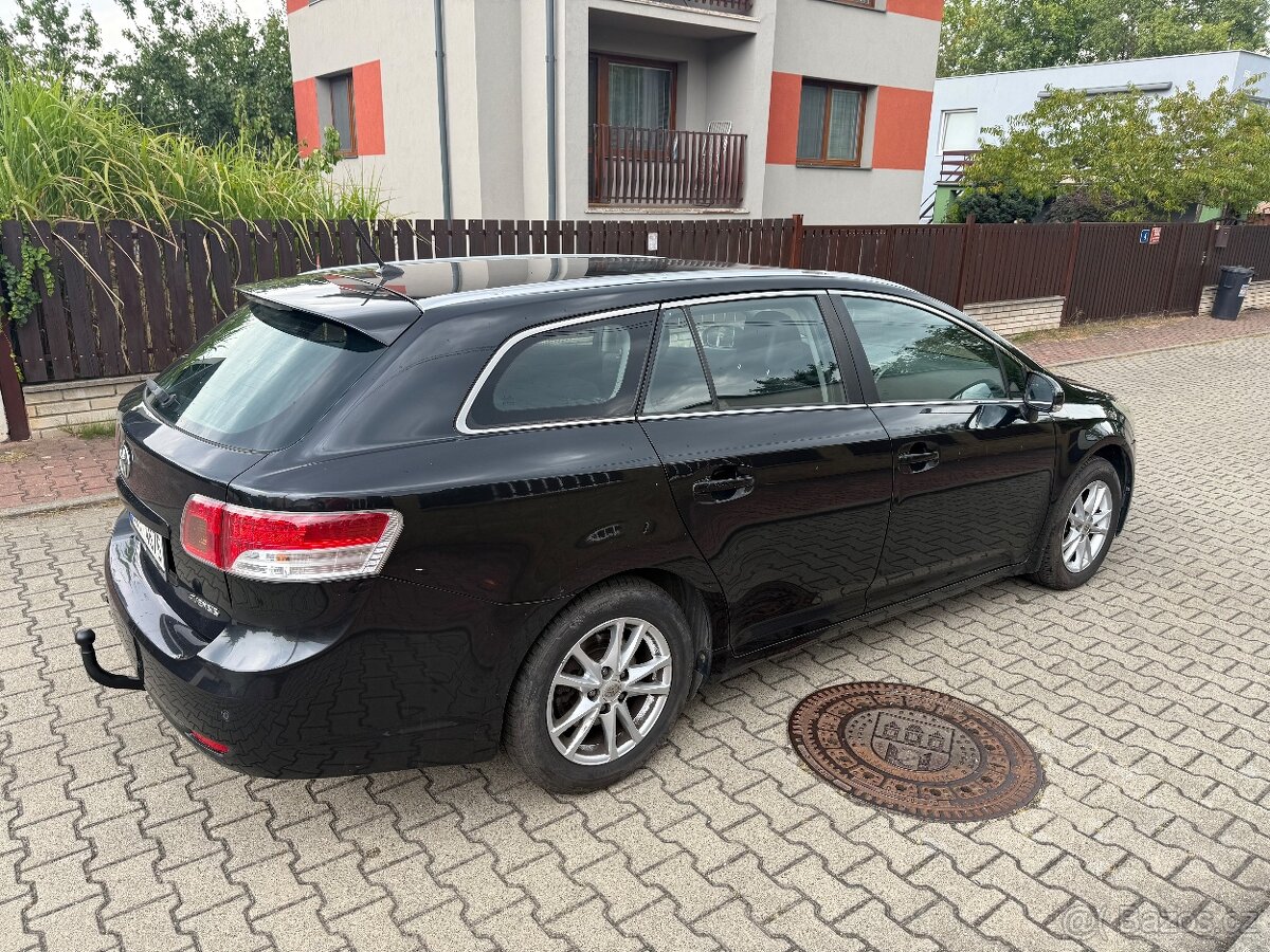 Toyota Avensis combi 2.0D4-D 93kw/2011/NAVI/Klima - 2