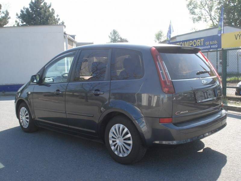 Ford B-MAX 1.6 TDCi 70 KW 1. Majitel - 2