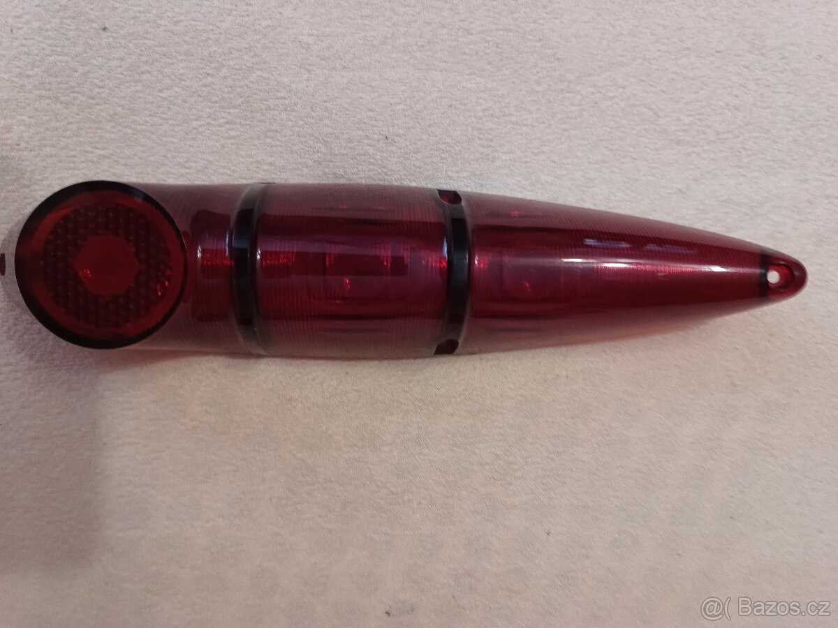 Moskvič 408 - kryty zadních světel - 2