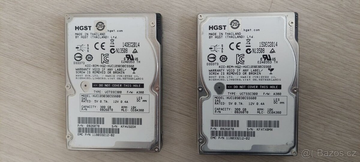 SAS disky Seagate, Fujitsu, HGST 300GB - 2