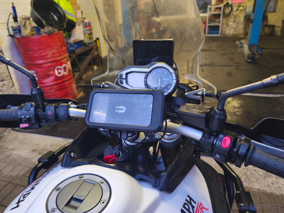 Triumph Tiger 800 - 2