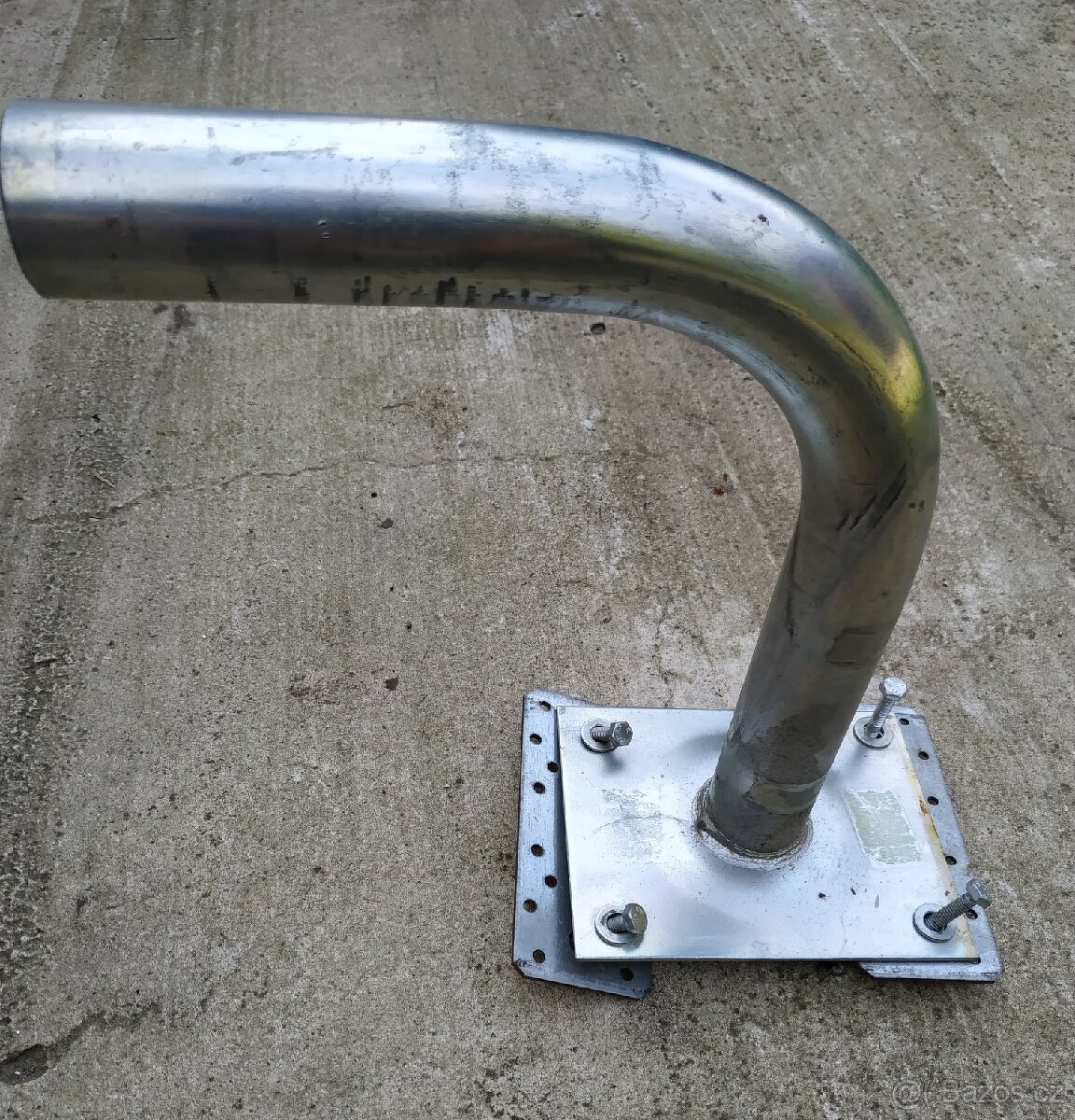 Konzole na satelitní antény - 2