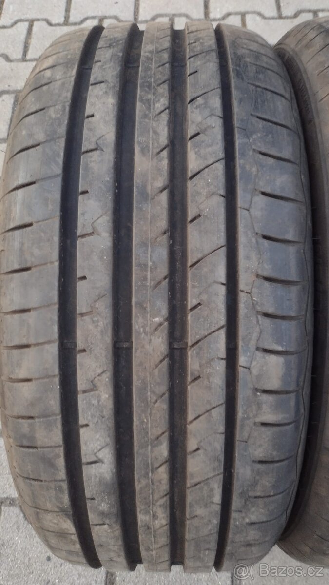 Letní pneu 225/45 R17 - 2