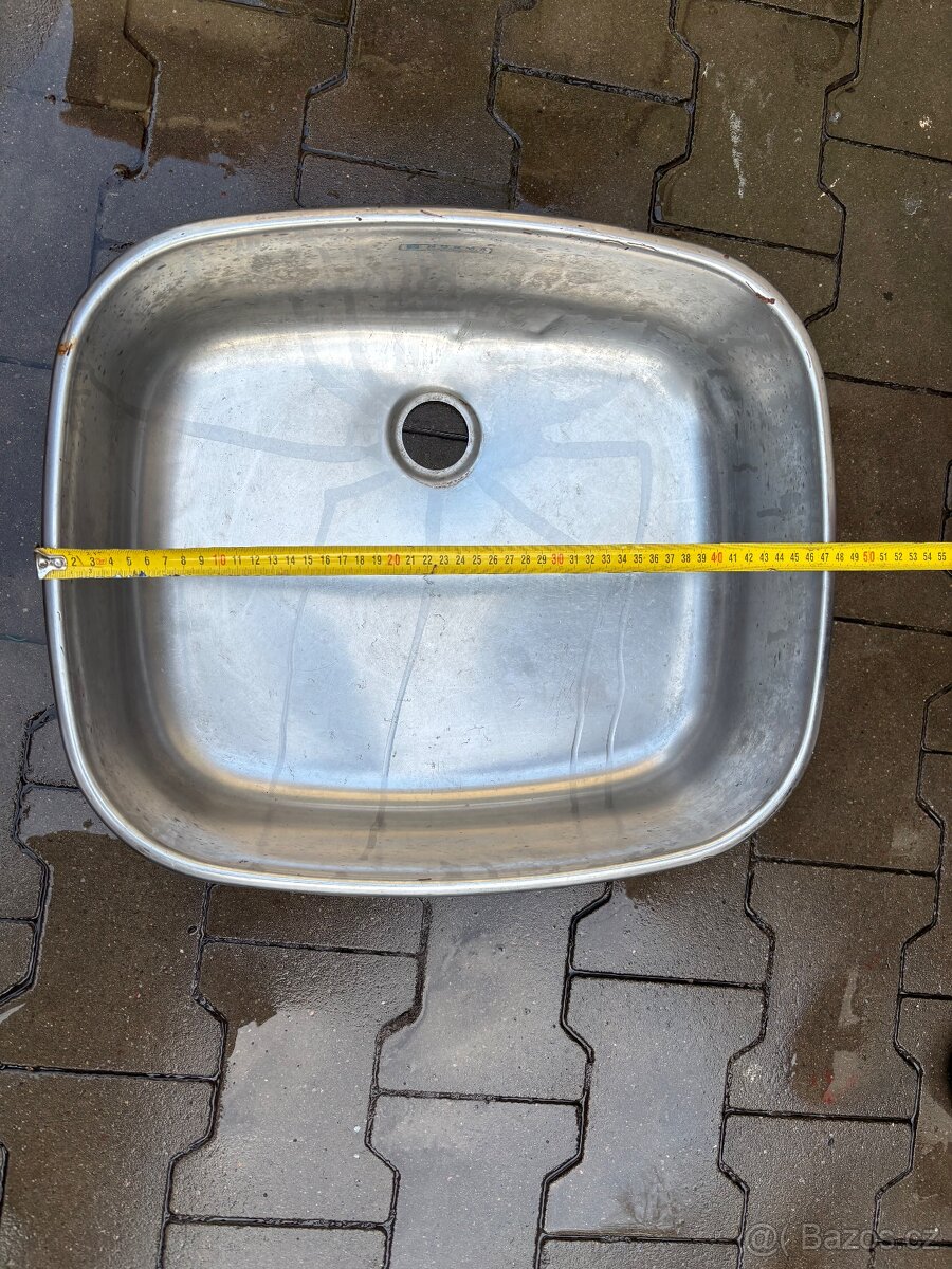 Nerezový dřez - 2