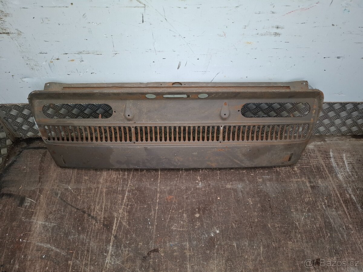 Sada plechařiny Škoda 100/110 uloženky i použité - 2