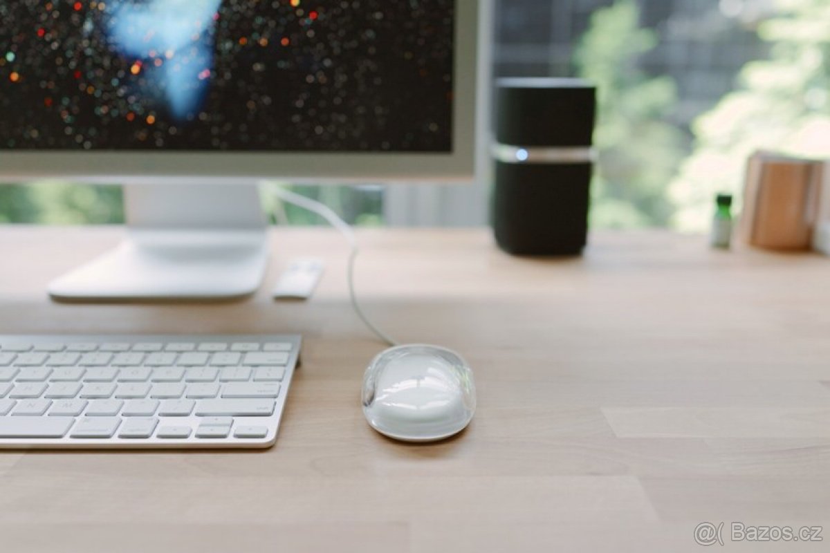 Vzácná skoro historická -1.LED bílá myš Apple Pro M5769 - 2