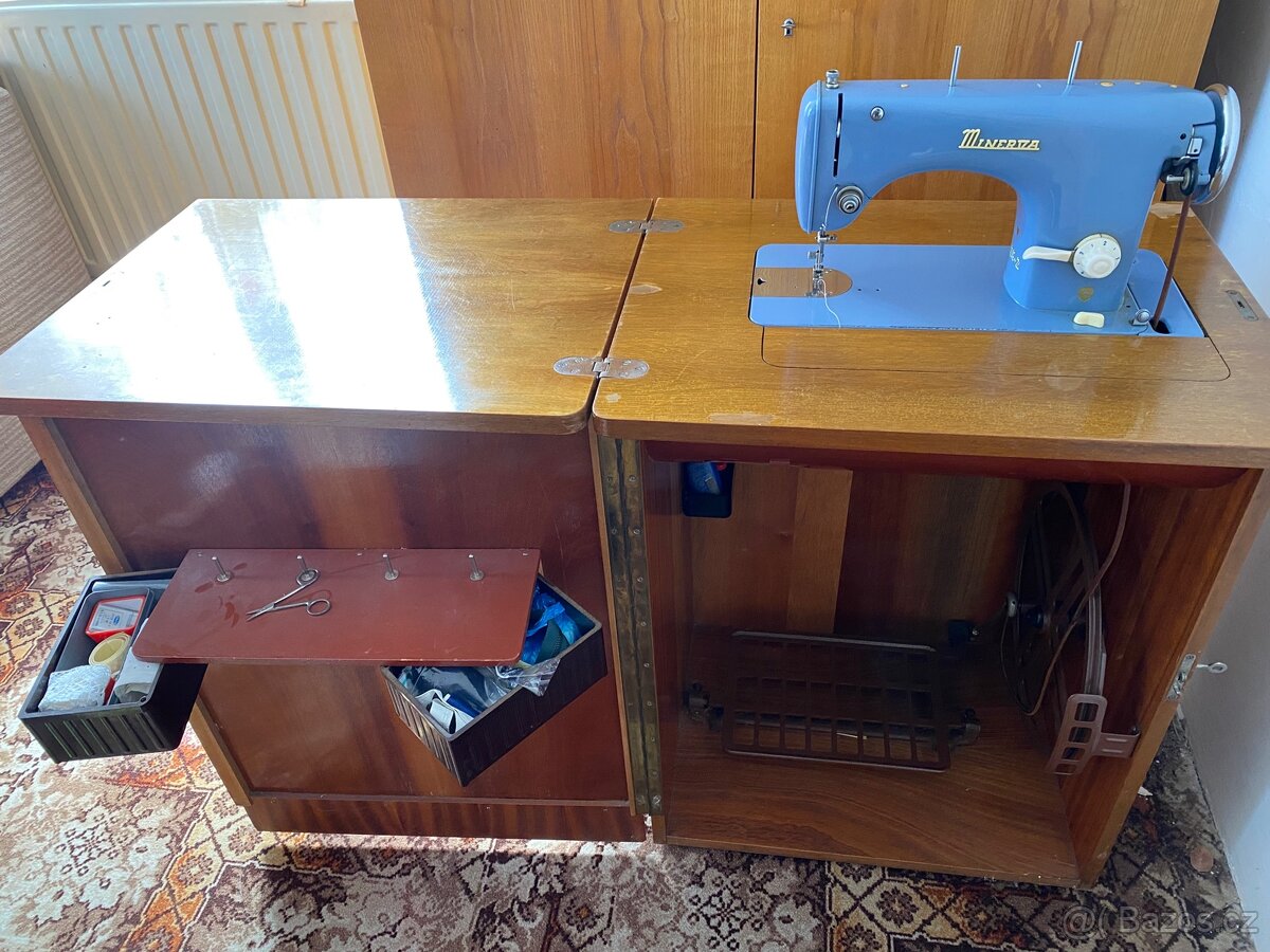 Šicí stroj Minerva - 2