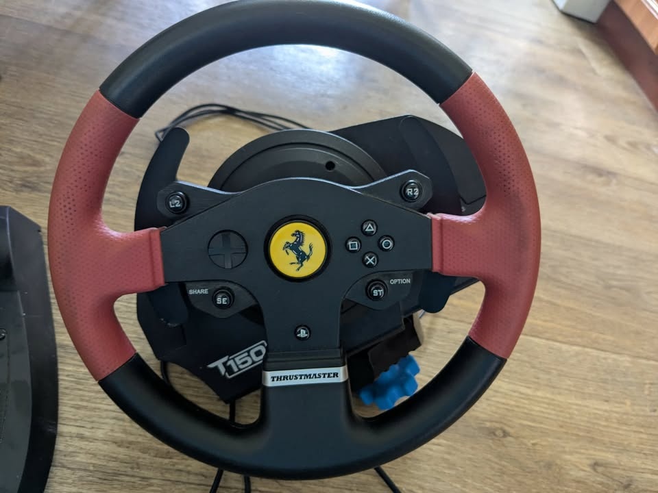thrustmaster t150 - 2