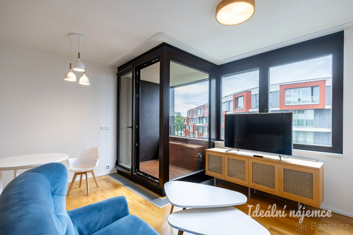 Pronájem bytu 2+kk, Zenklova, Libeň, 53 m² – pohled 2