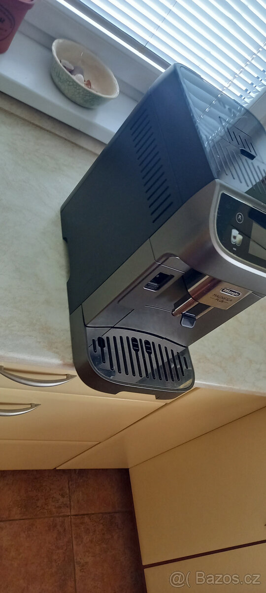De'Longhi Magnifica Plus ECAM320.70TB - 2