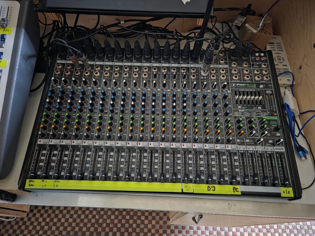 Mackie ProFX22v2 - 2