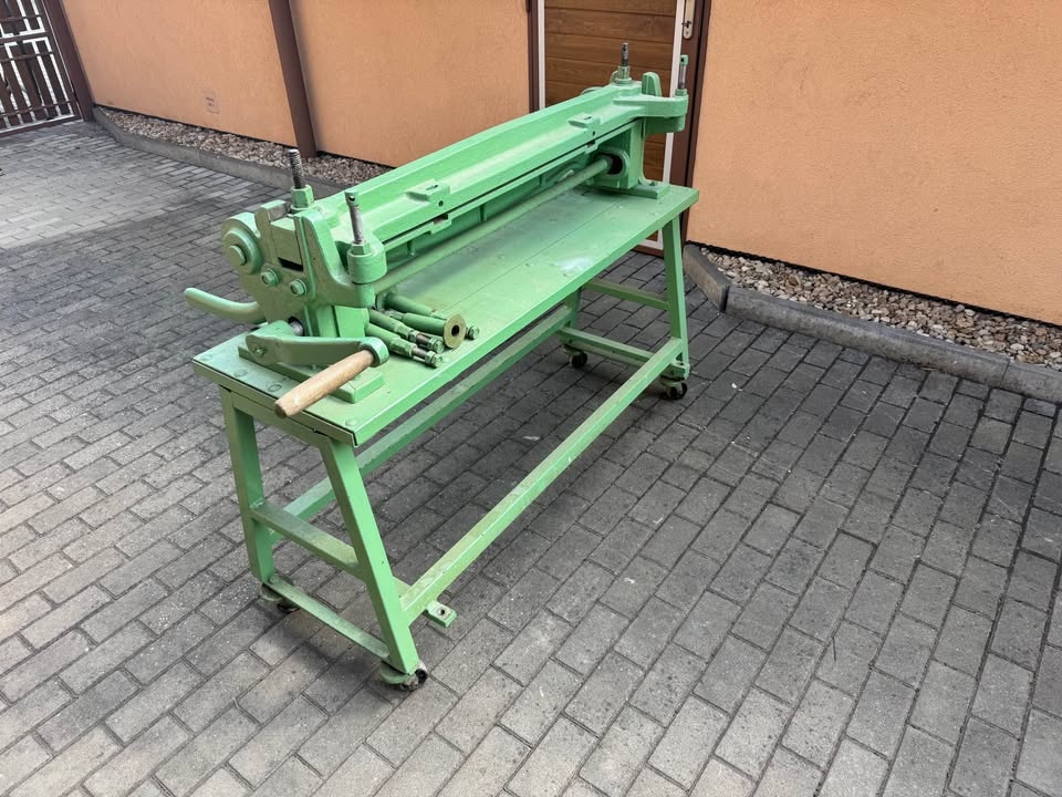 Ohýbačka plechů - 2