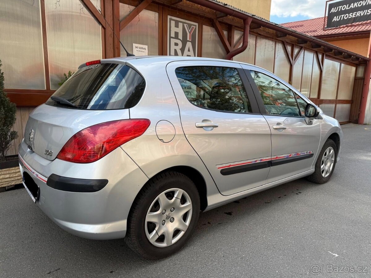 Peugeot 308 1,4i - 2
