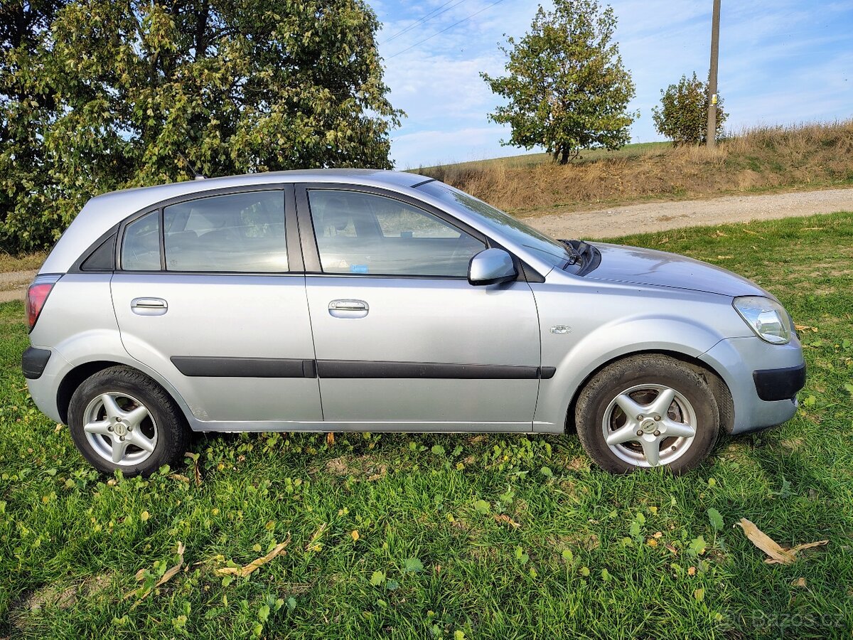 KIA RIO 1,4, 71kW 2009 - 2