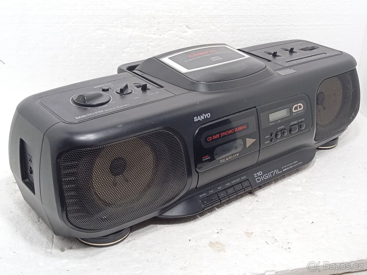 SANYO MCD-Z10F - Retro CD kazetový radiomagnetofon - 2
