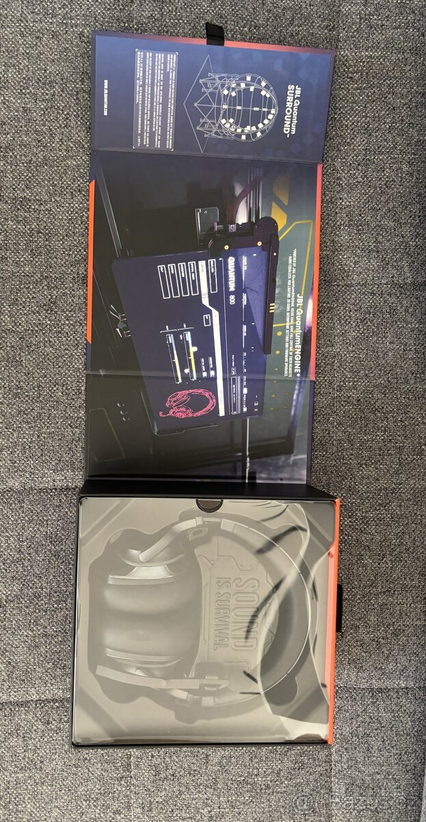 sluchátka JBL QUANTUM 800 - 2