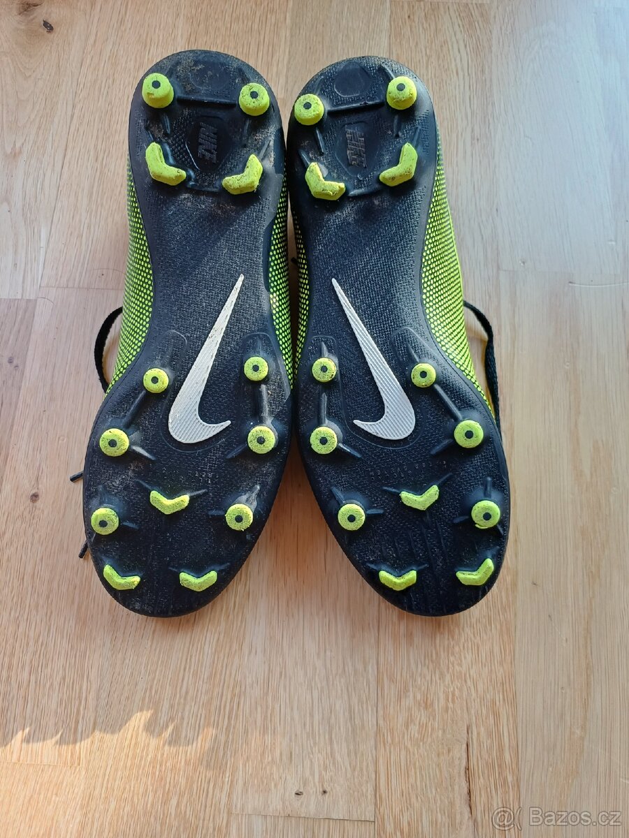 Nike Bravata – fotbalové kopačky, zelené, vel. 42,5 - 2